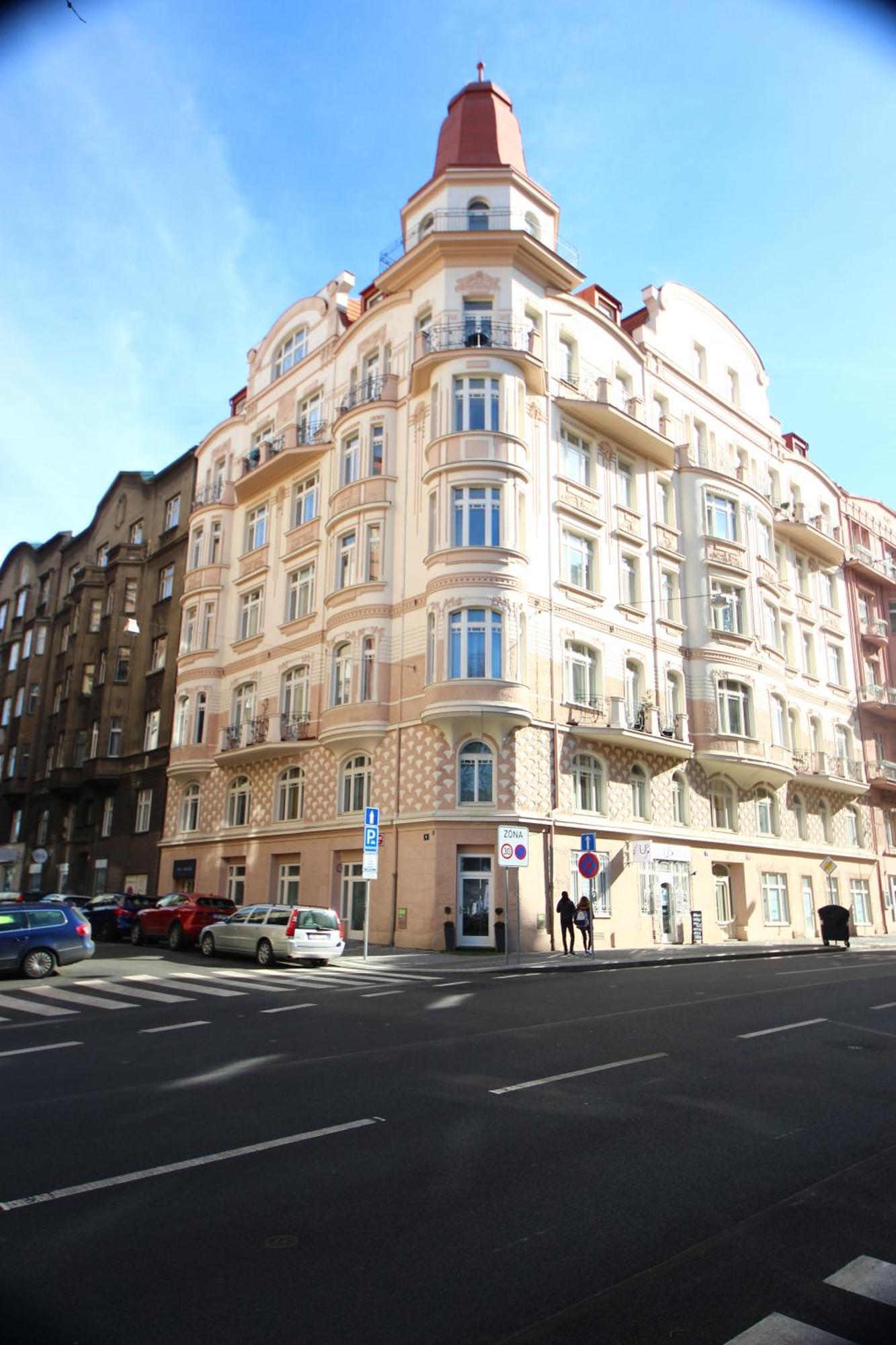 Quiet Apartment In The City Center With Own Terrace Prague Exterior photo