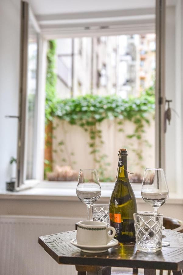 Quiet Apartment In The City Center With Own Terrace Prague Exterior photo