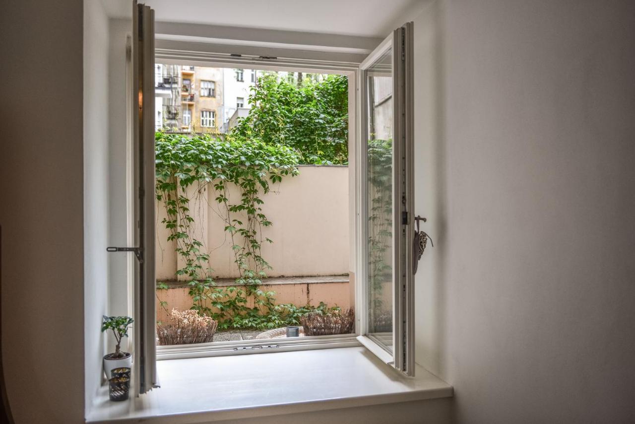 Quiet Apartment In The City Center With Own Terrace Prague Exterior photo